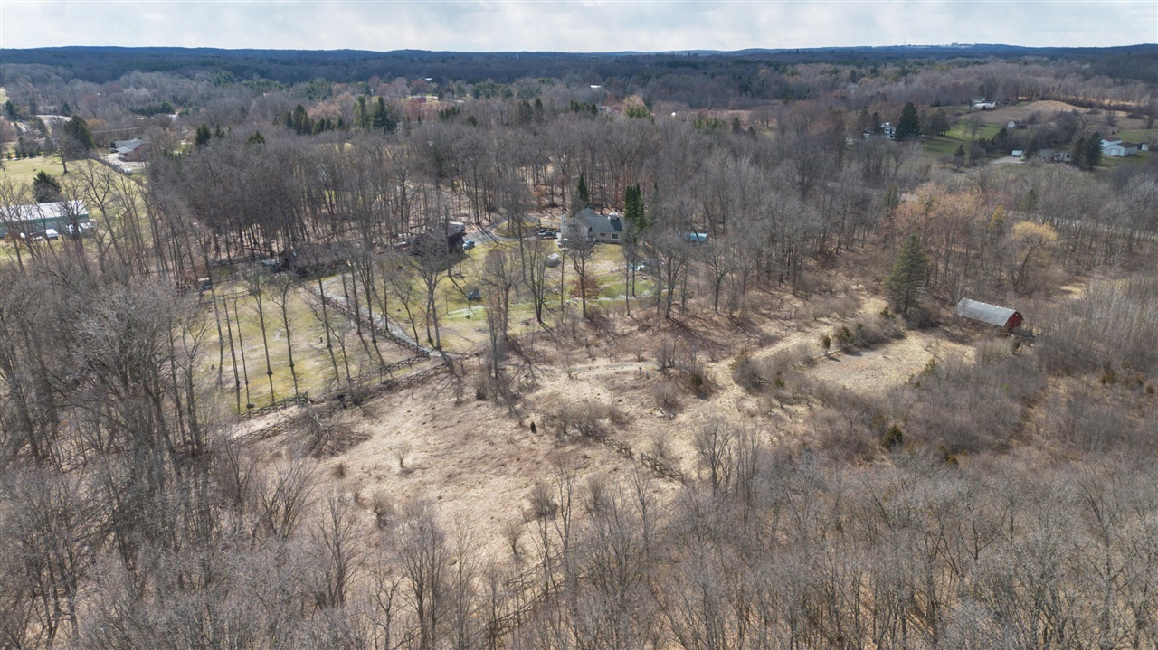 2725 S Duck Lake Road photo 18