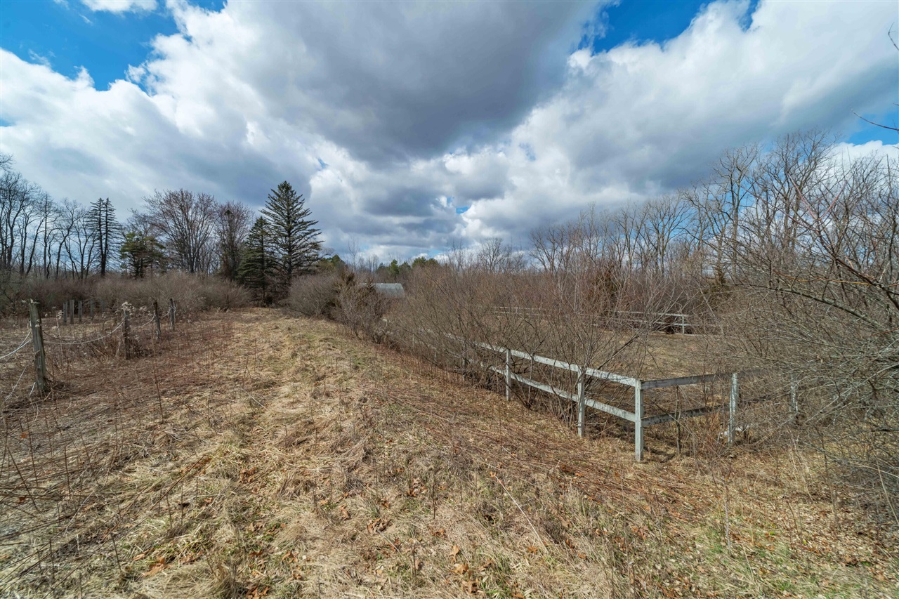 2725 S Duck Lake Road photo 6