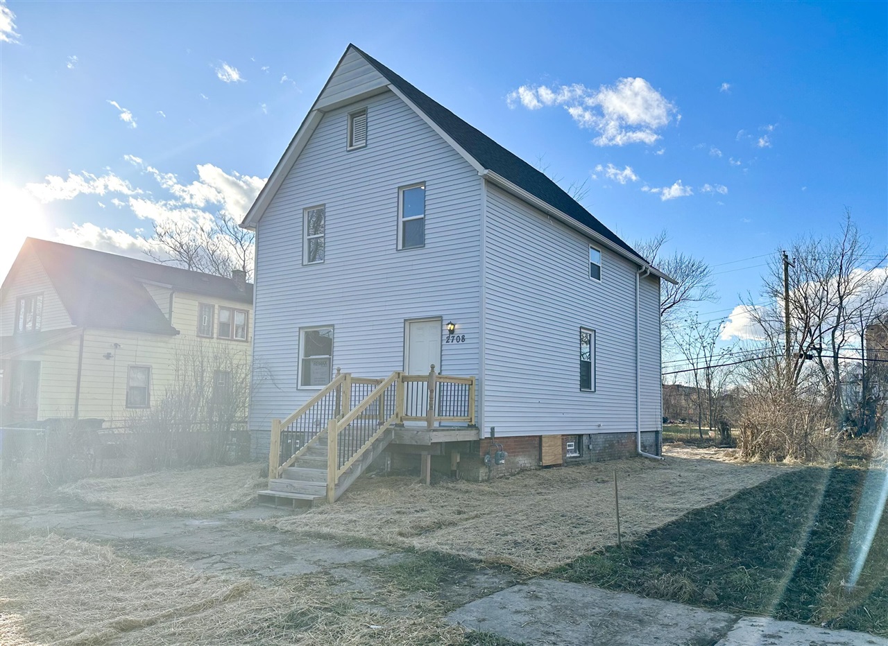 518 Frank St Street, Adrian, MI, 49221