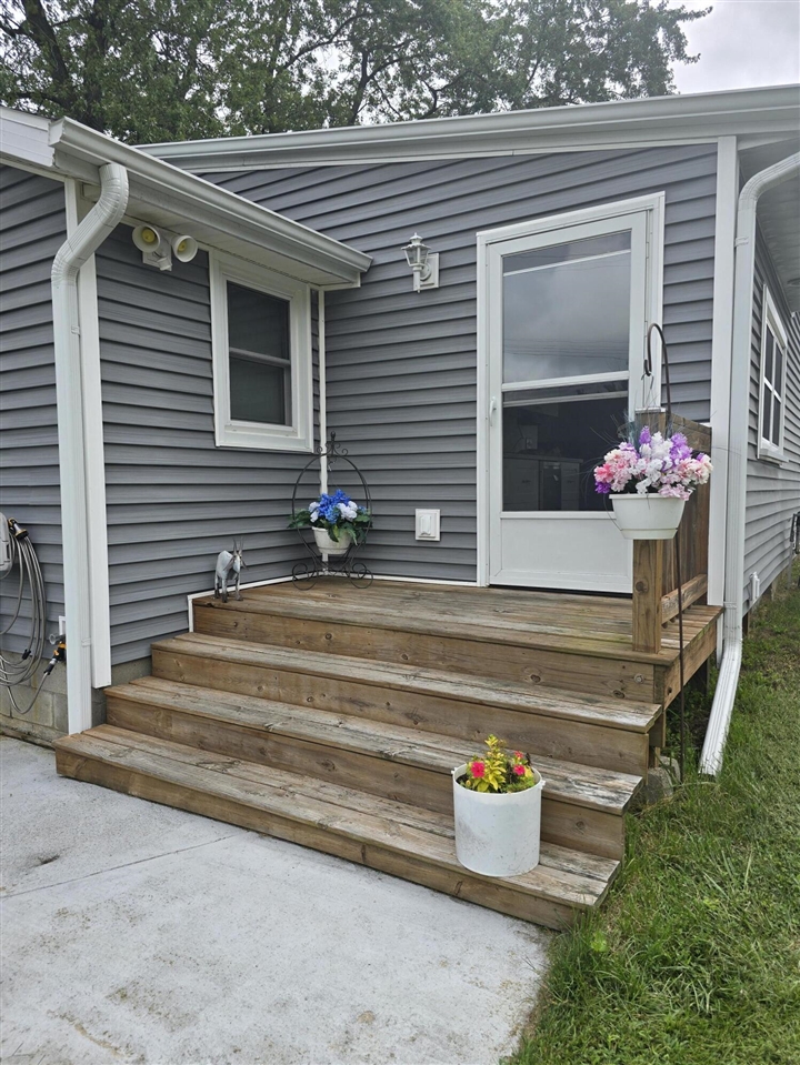 Homes for sale in Delton, MI | 11023 Pennock Ln, Delton, MI 49046 | MLS# 70519303