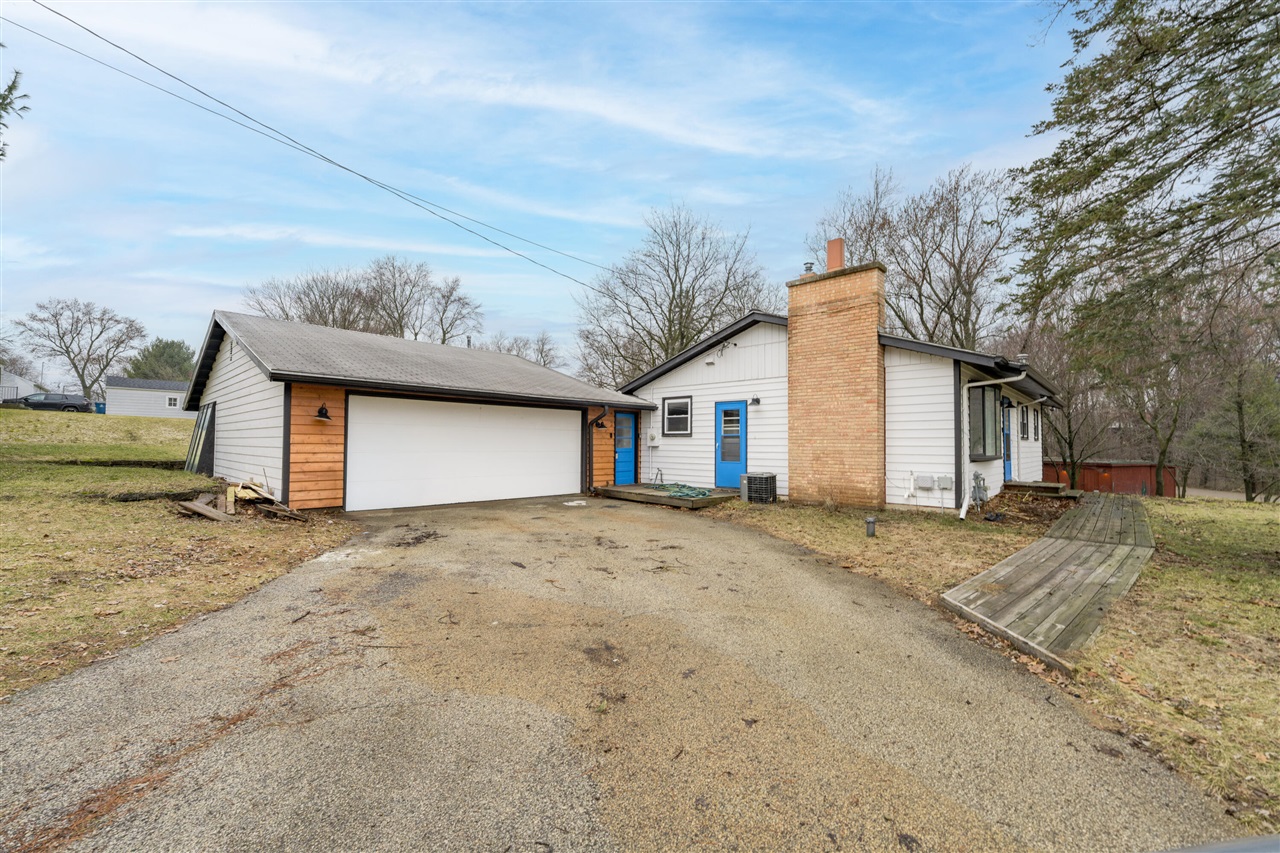 13477 Vernon Avenue, Warren, MI, 48089 5827