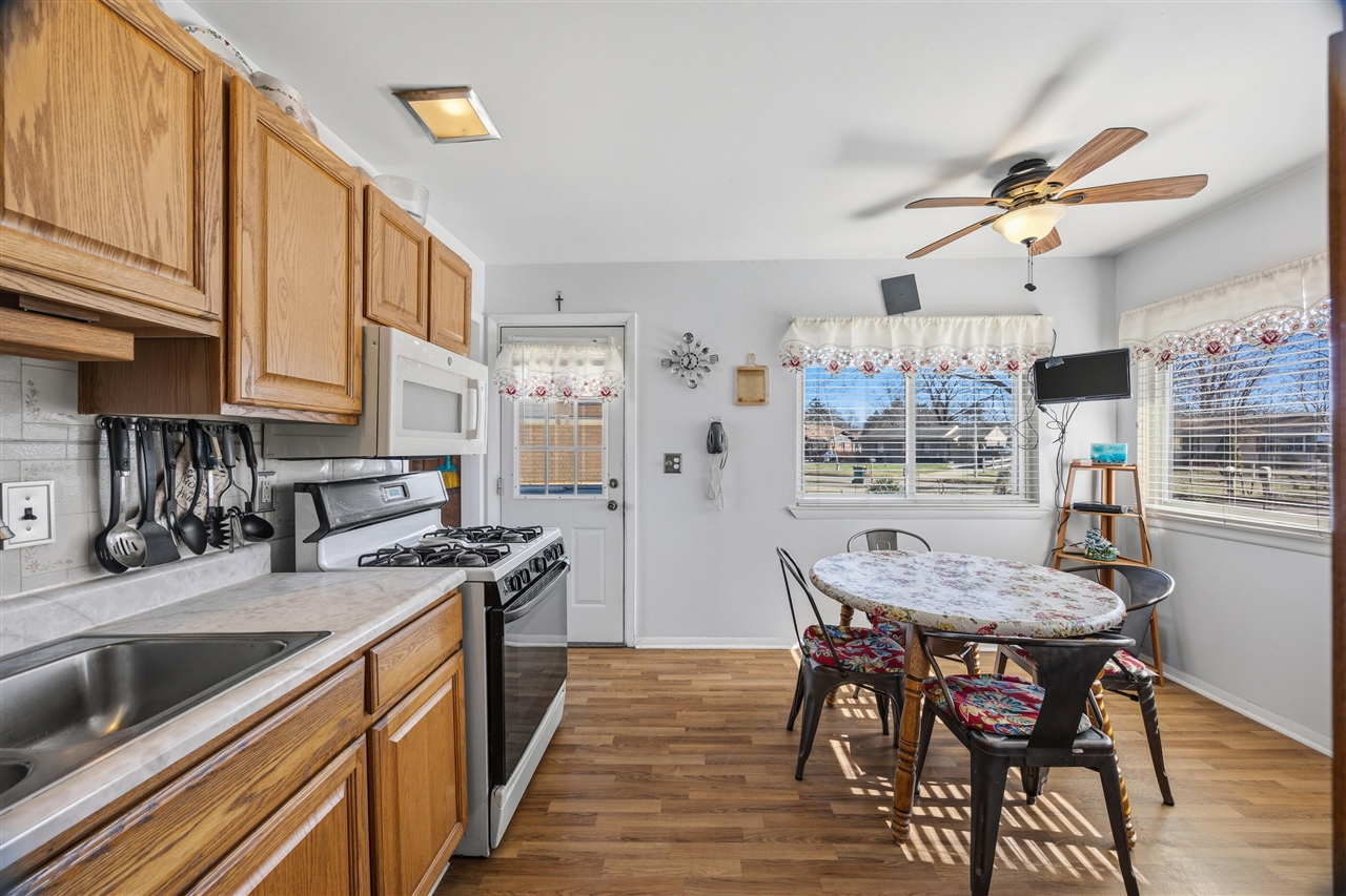 11002 Buchanan Street, Van Buren Twp, MI, 48111