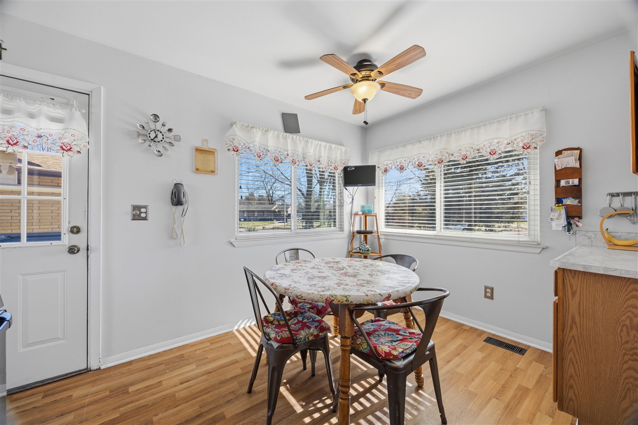 11002 Buchanan Street, Van Buren Twp, MI, 48111