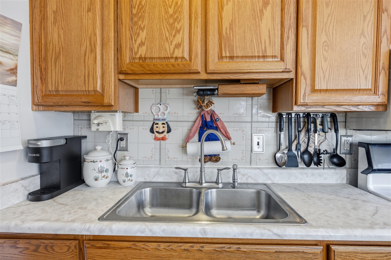 11002 Buchanan Street, Van Buren Twp, MI, 48111