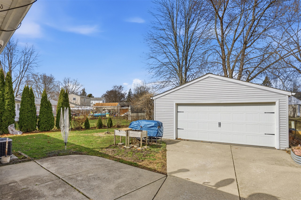 11002 Buchanan Street, Van Buren Twp, MI, 48111