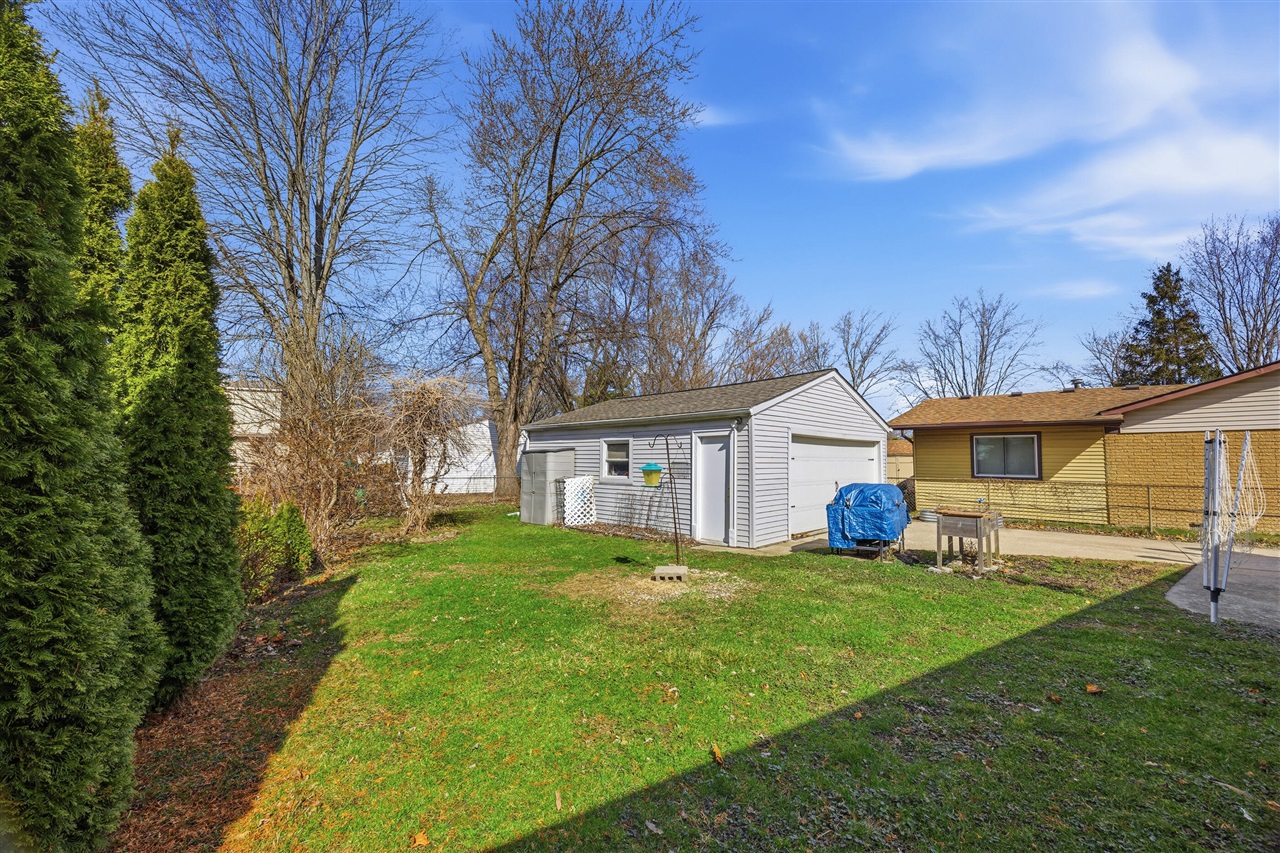 11002 Buchanan Street, Van Buren Twp, MI, 48111