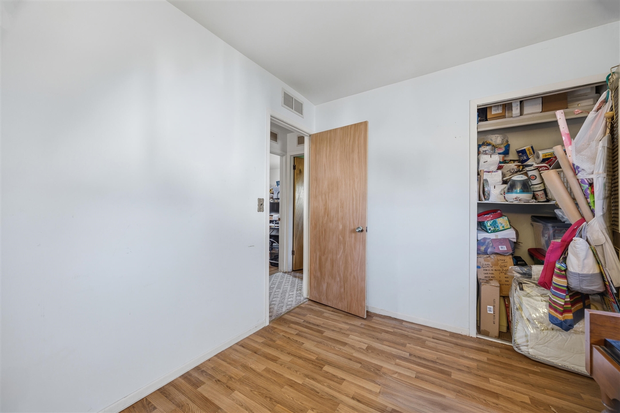 11002 Buchanan Street, Van Buren Twp, MI, 48111