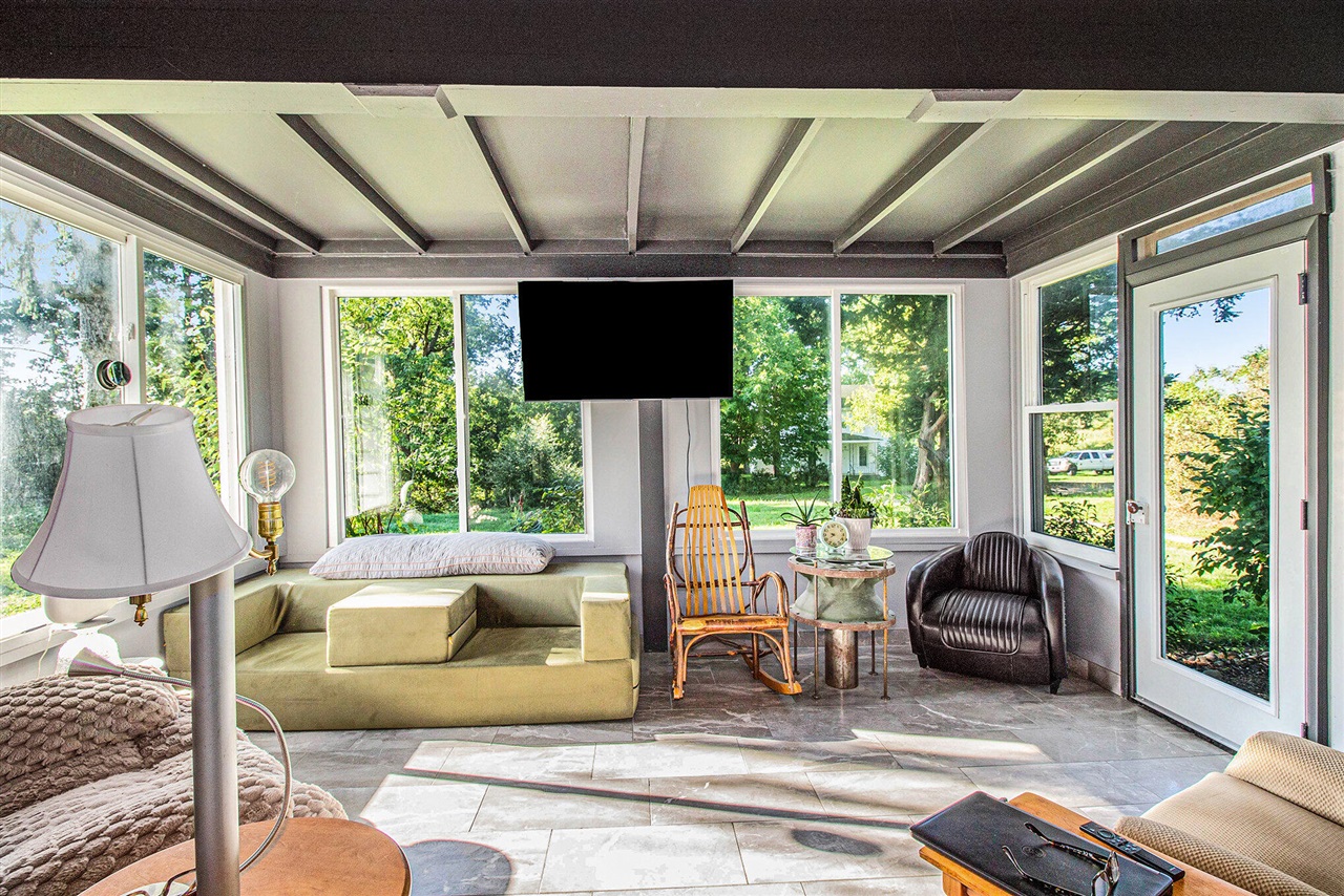 7350 Sanford Road, Howell, MI, 48855-9208