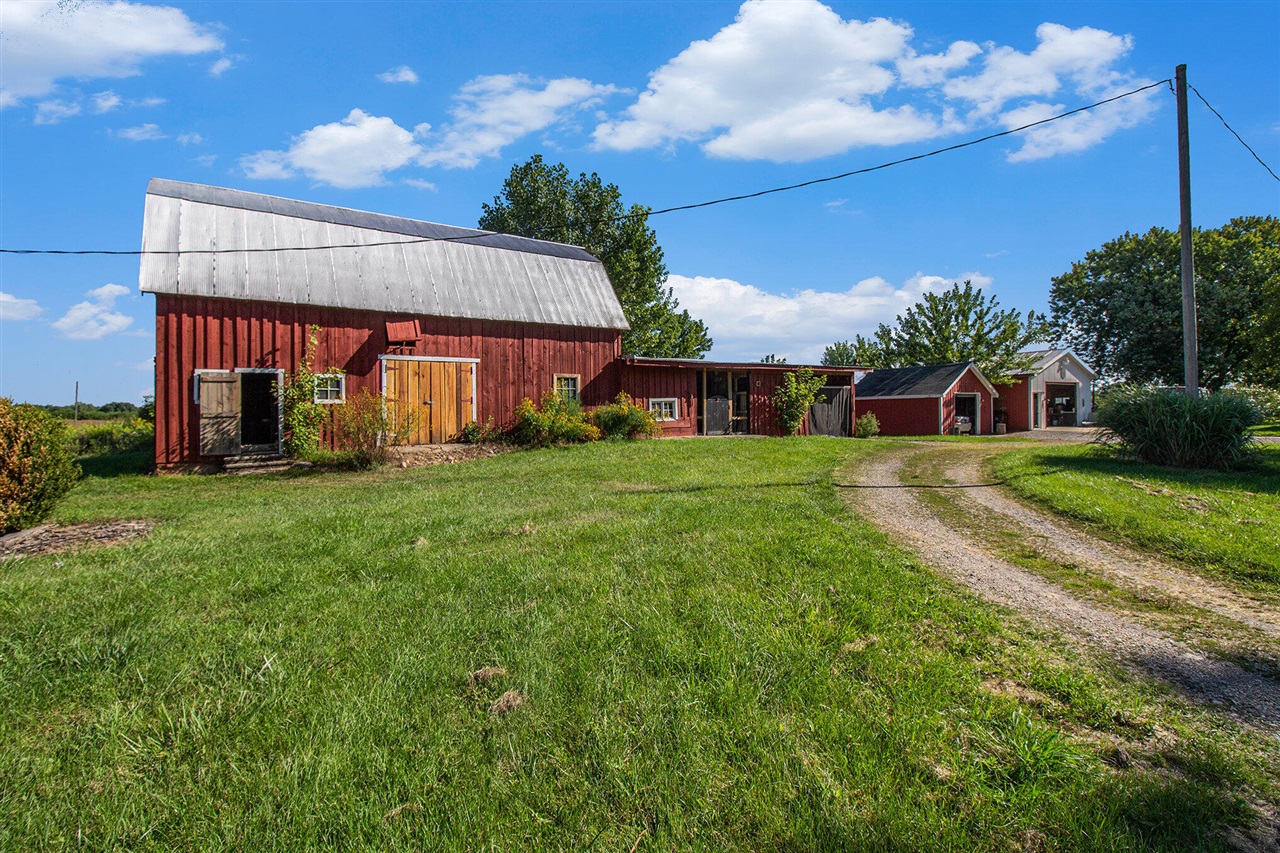 7350 Sanford Road, Howell, MI, 48855-9208