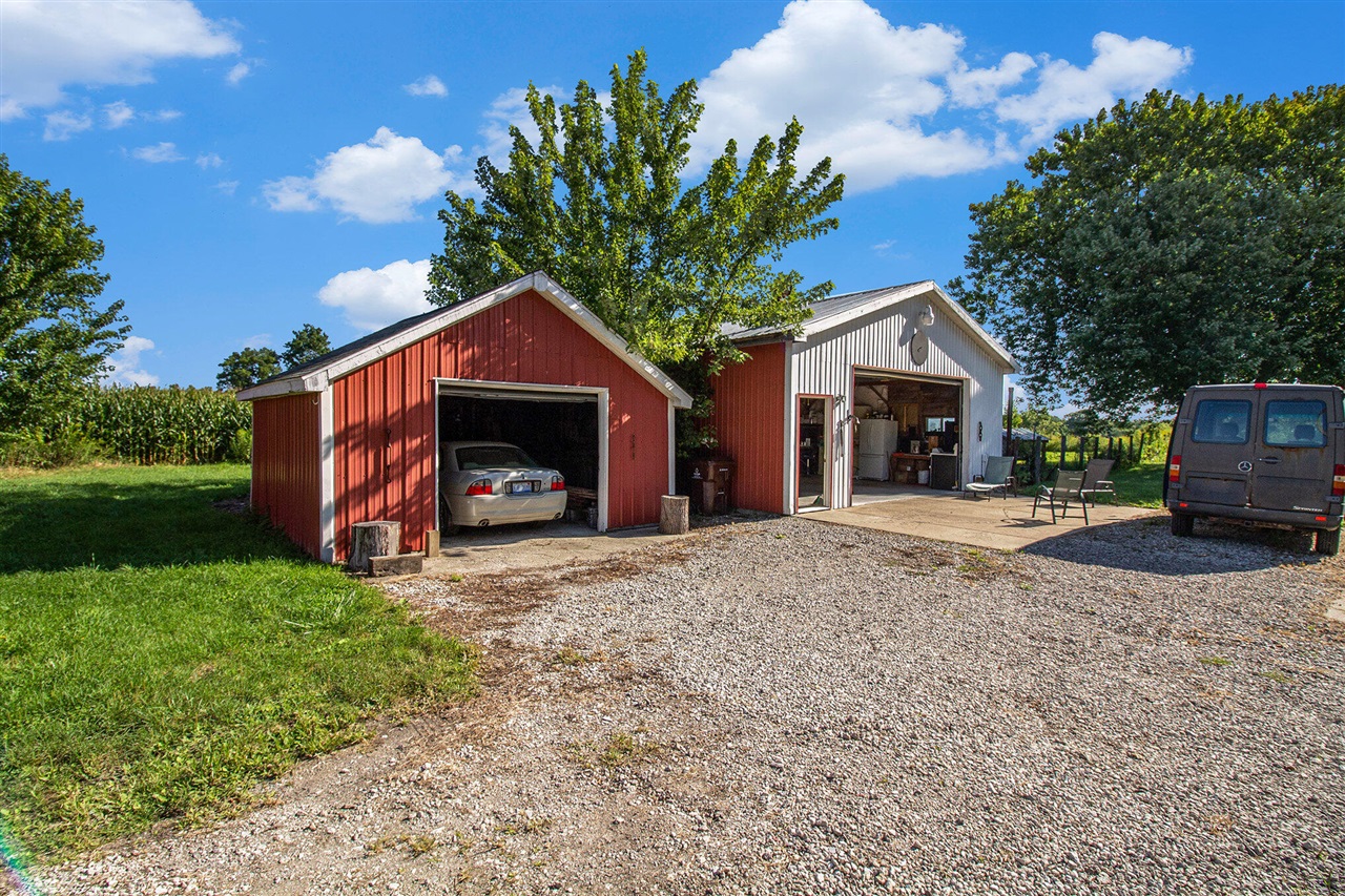 7350 Sanford Road photo 27