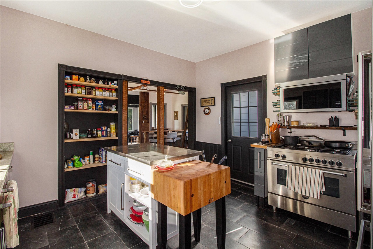 7350 Sanford Road, Howell, MI, 48855-9208