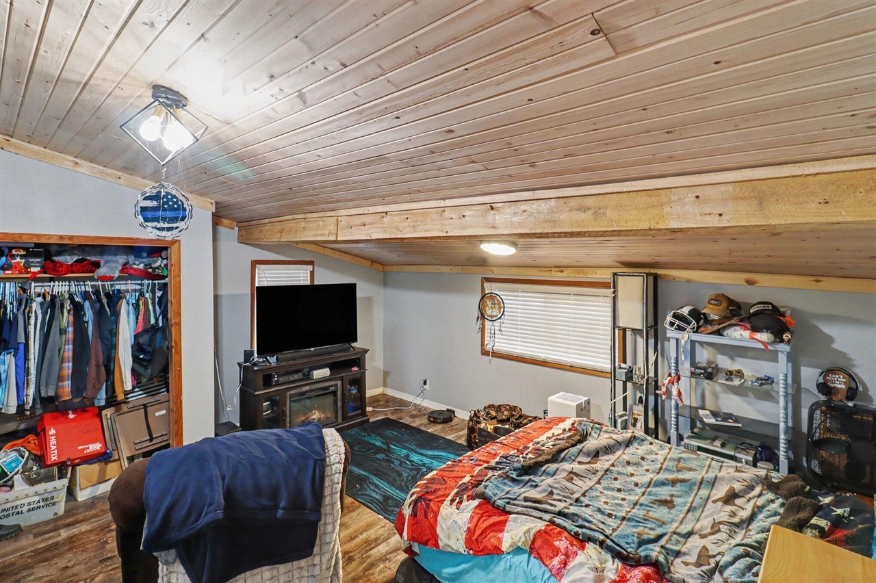 801 N 4th Avenue, Big Rapids, MI, 49307-1129