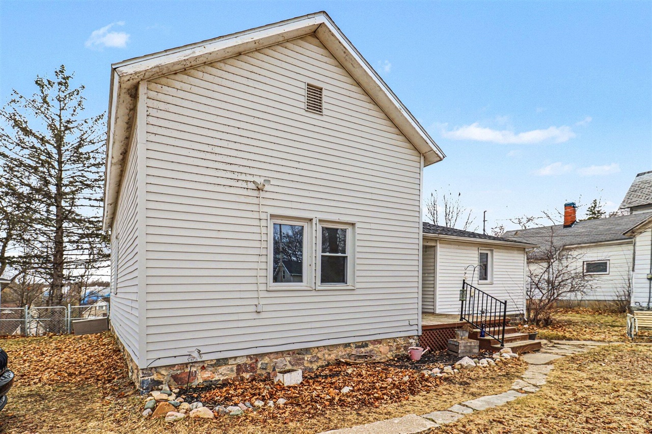 801 N 4th Avenue, Big Rapids, MI, 49307-1129