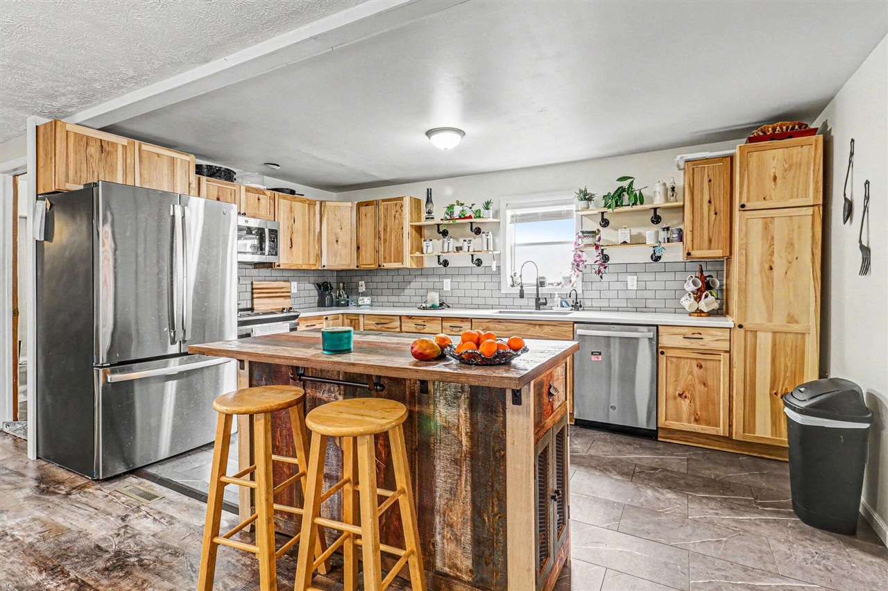 801 N 4th Avenue, Big Rapids, MI, 49307-1129