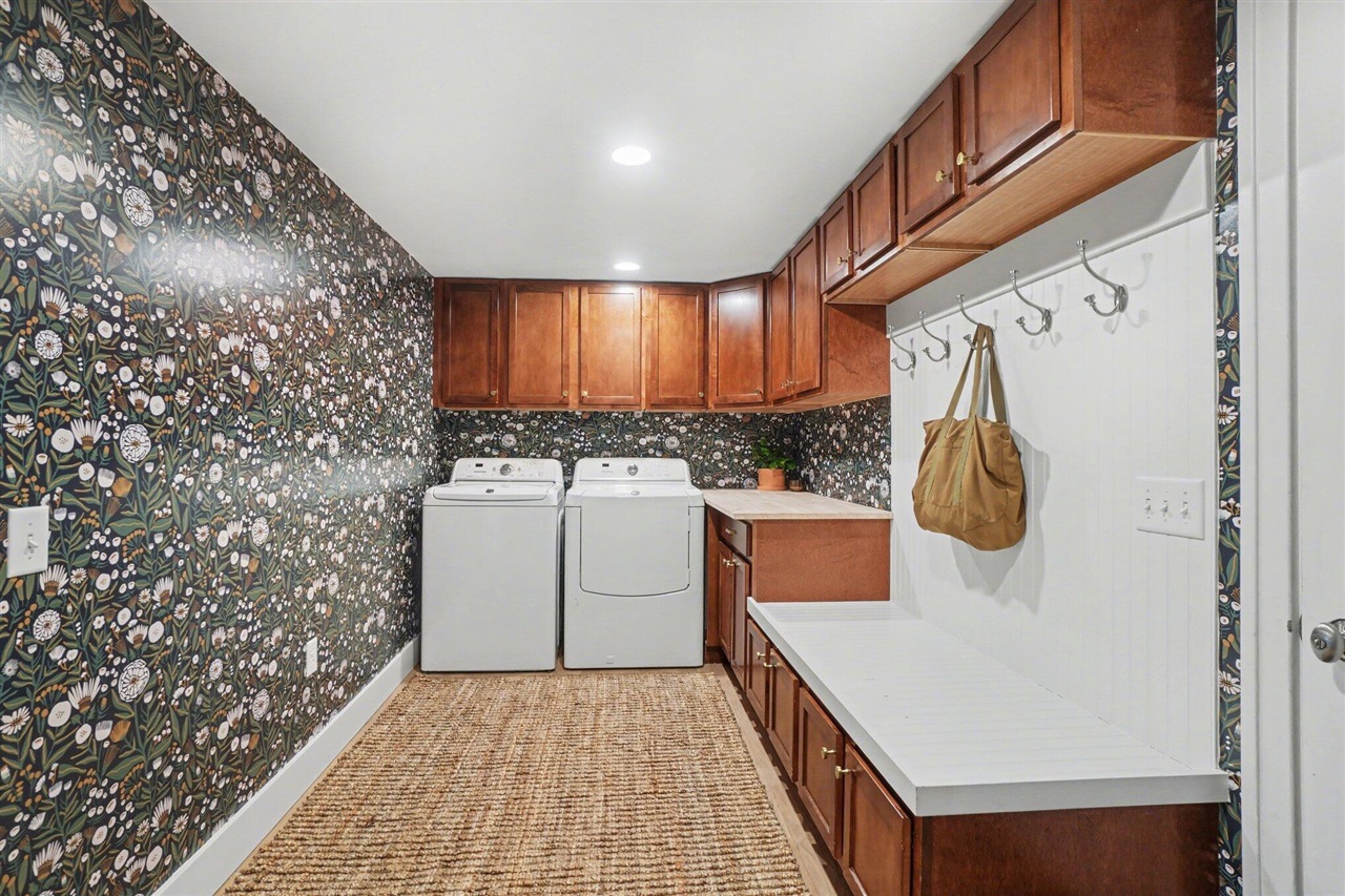 687 Lugers Road, Holland, MI, 49423-6846