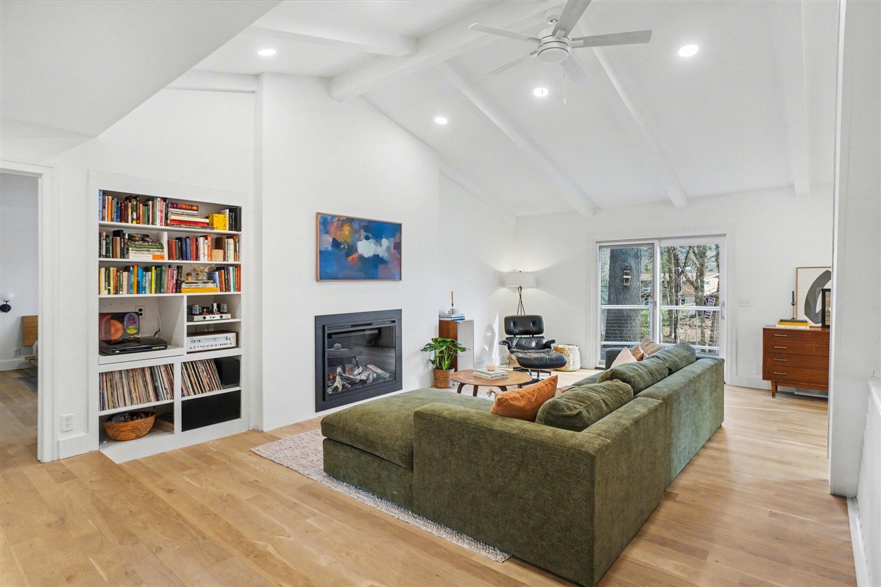 687 Lugers Road, Holland, MI, 49423-6846