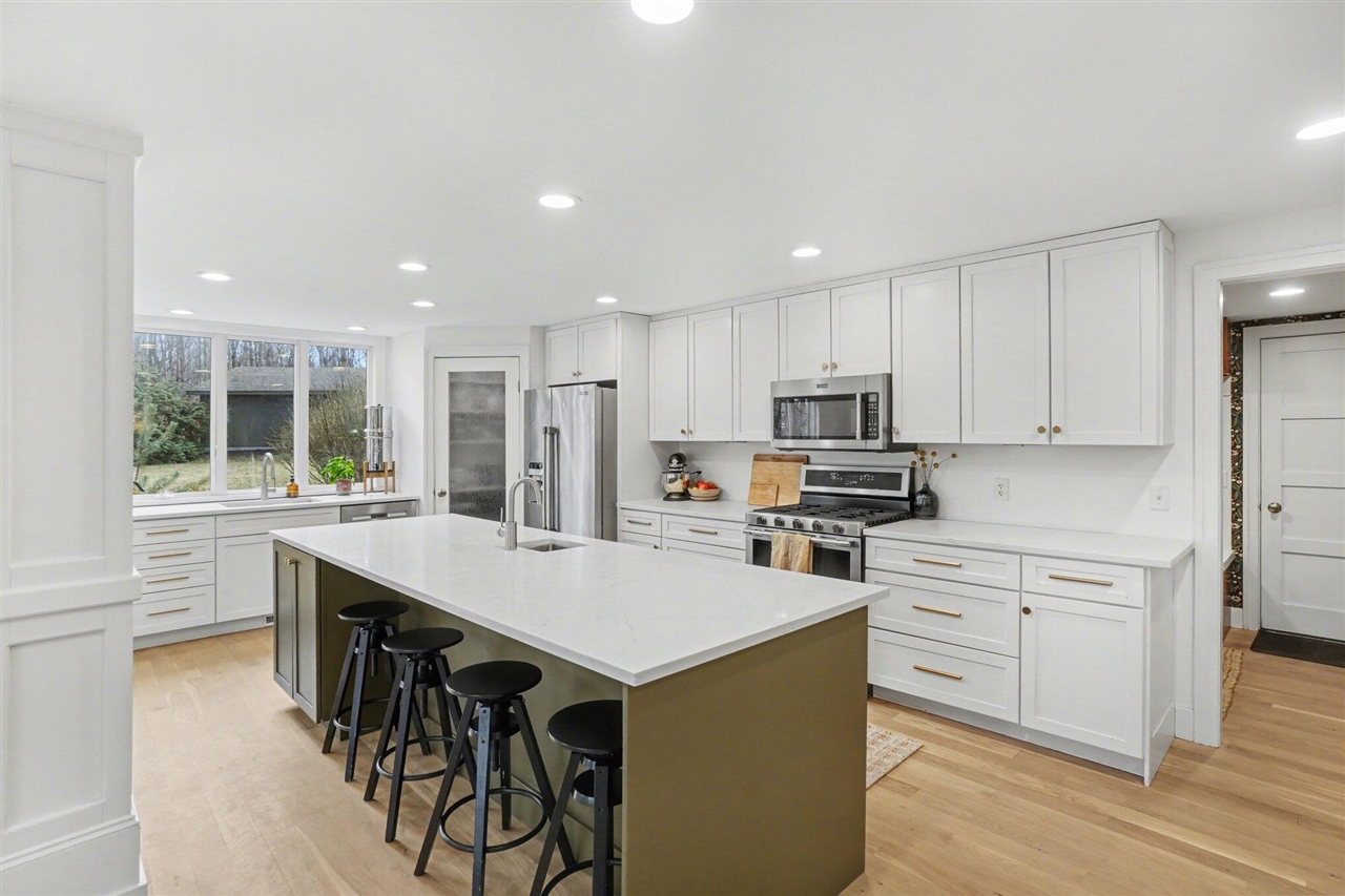 687 Lugers Road, Holland, MI, 49423-6846