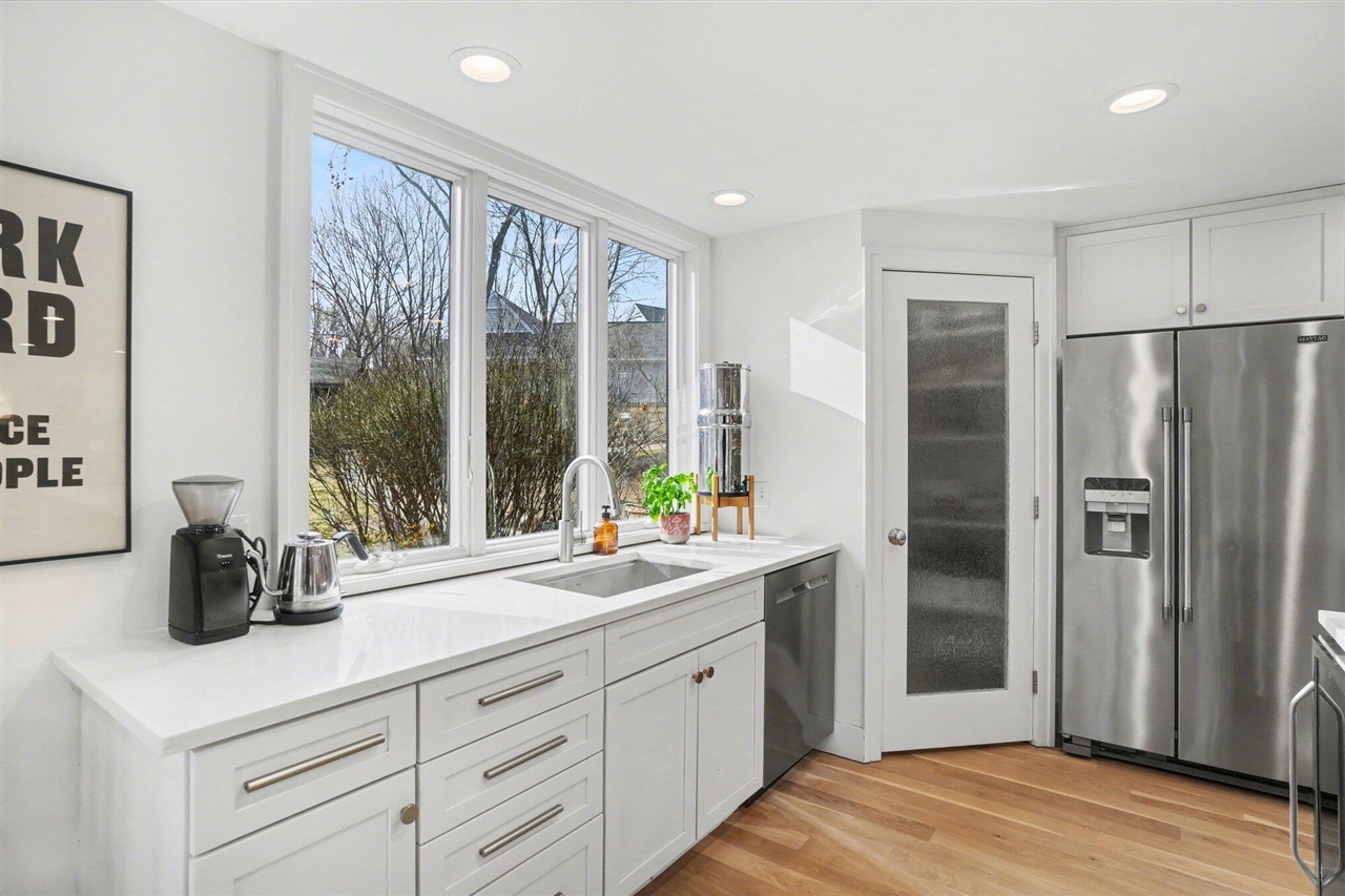 687 Lugers Road, Holland, MI, 49423-6846