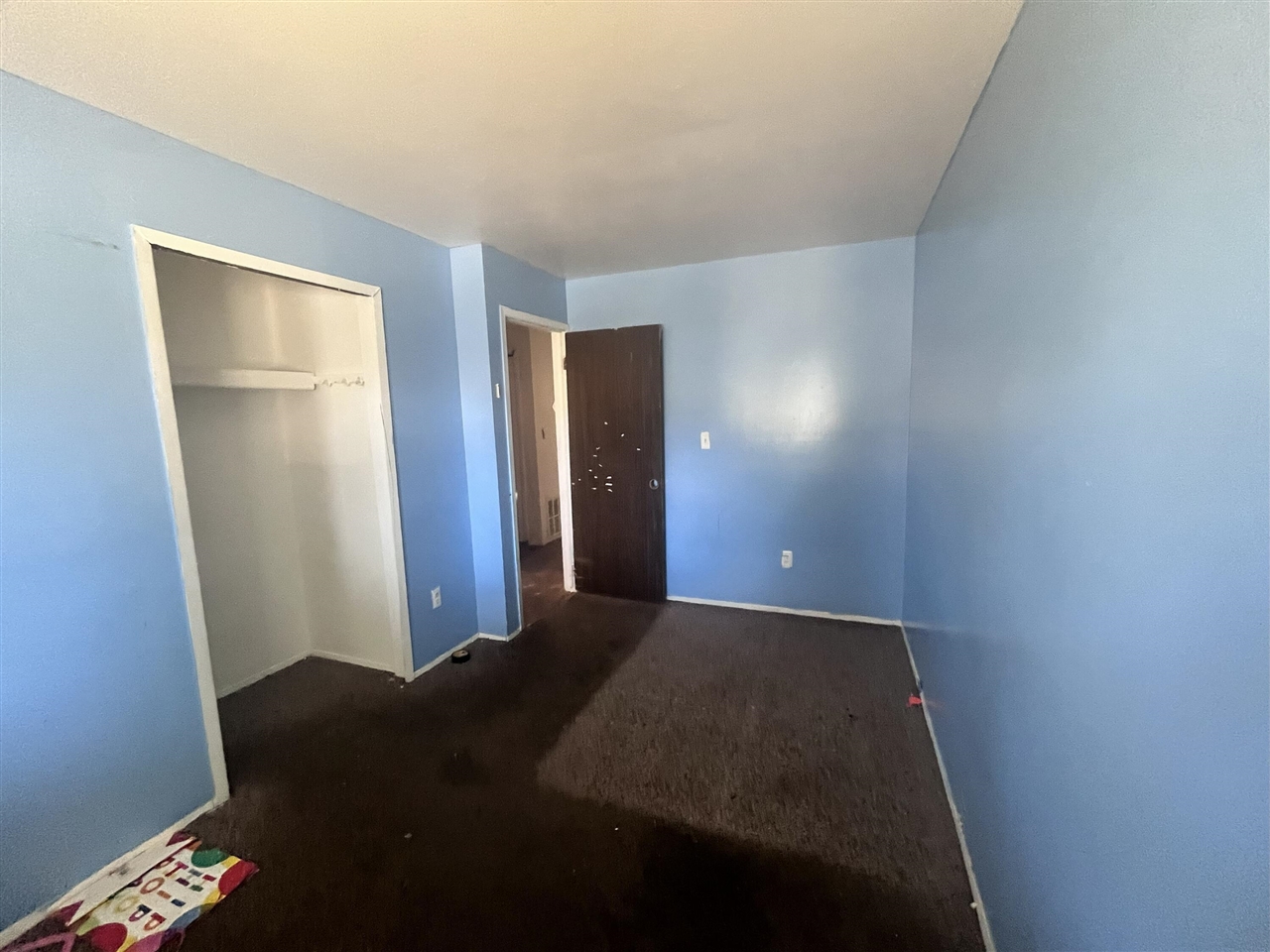 8160 Sussex Street, Detroit, MI, 48228-2289