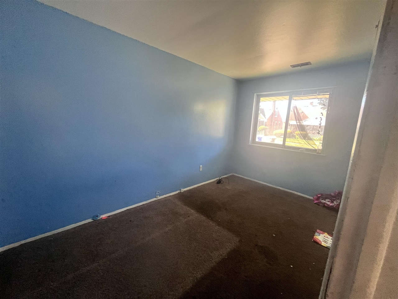 8160 Sussex Street, Detroit, MI, 48228-2289