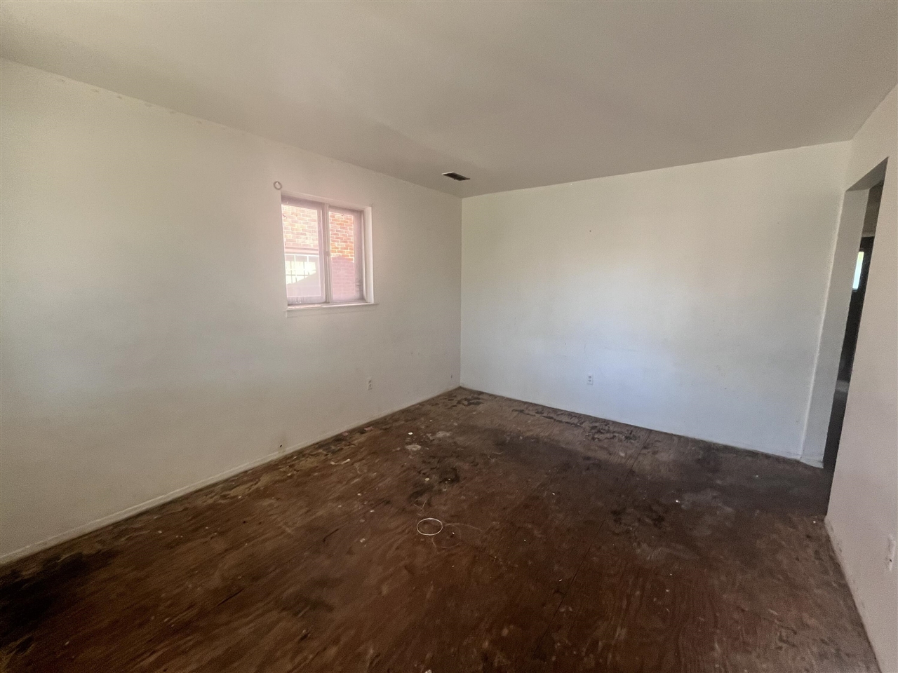 8160 Sussex Street, Detroit, MI, 48228-2289