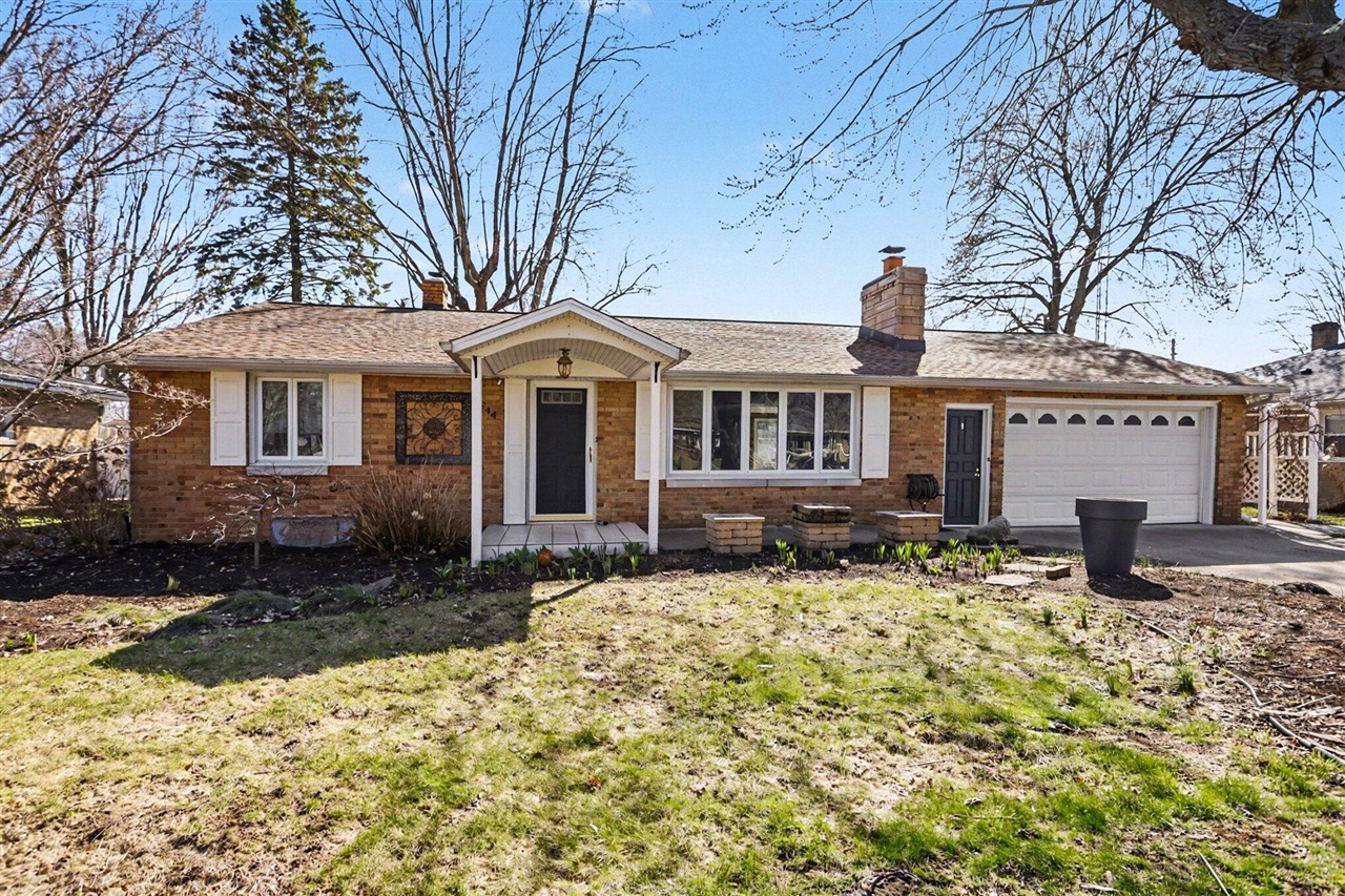 244 Downey Drive, Benton Harbor, MI, 49022-6824