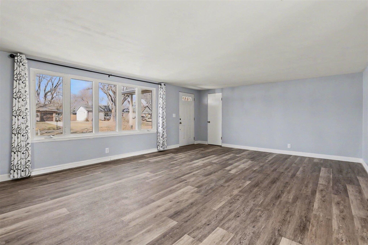 244 Downey Drive, Benton Harbor, MI, 49022-6824