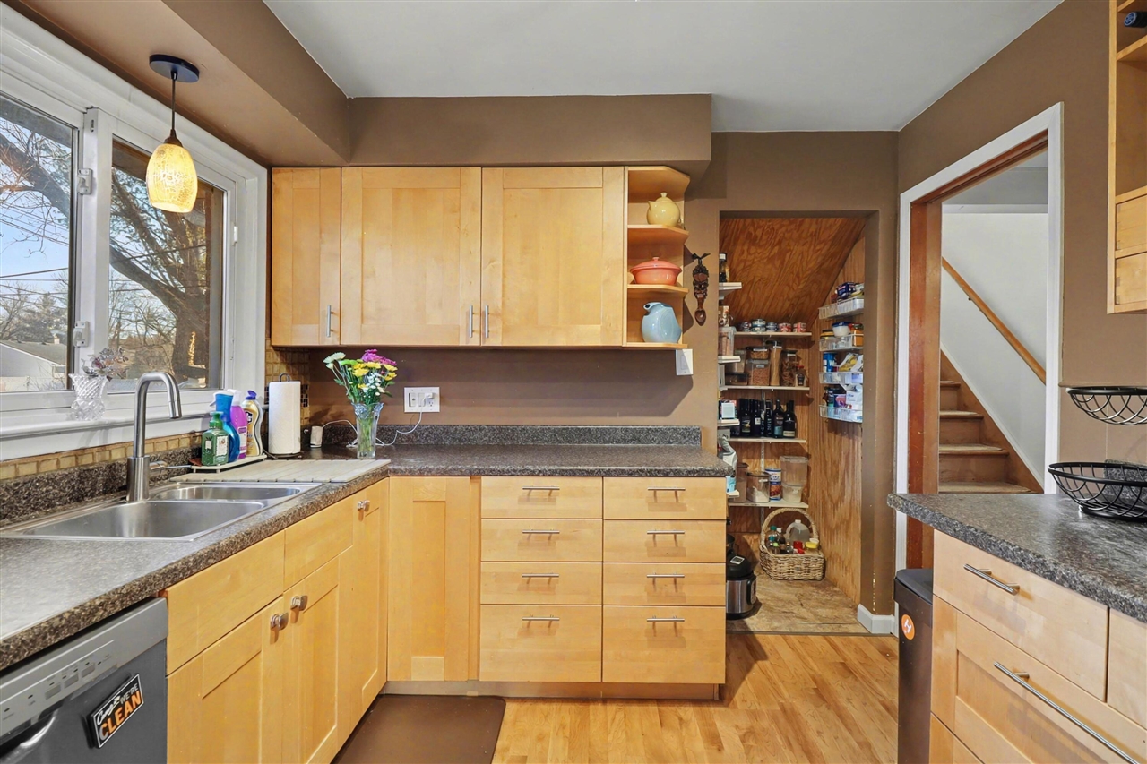 267 Willis Road, Saline, MI, 48176-1596