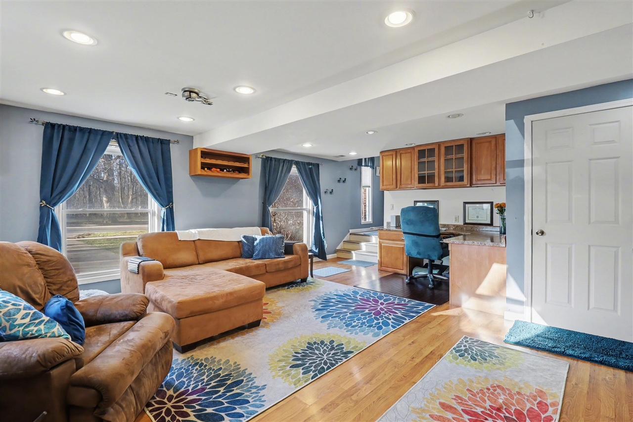 267 Willis Road, Saline, MI, 48176-1596