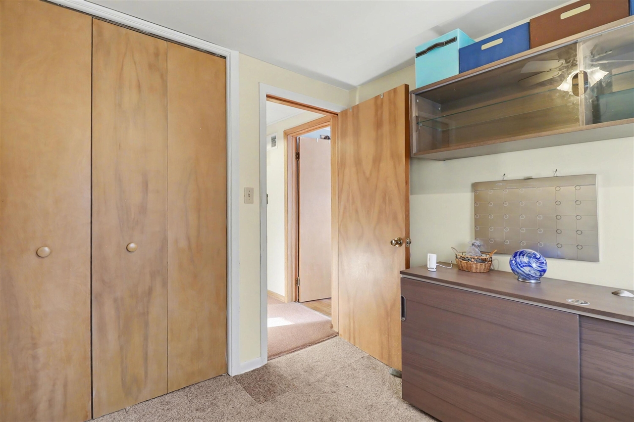 267 Willis Road, Saline, MI, 48176-1596