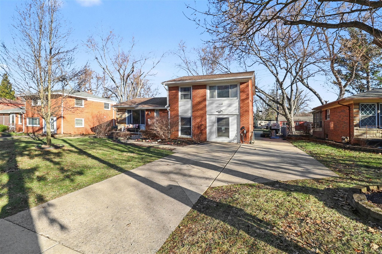 267 Willis Road, Saline, MI, 48176-1596