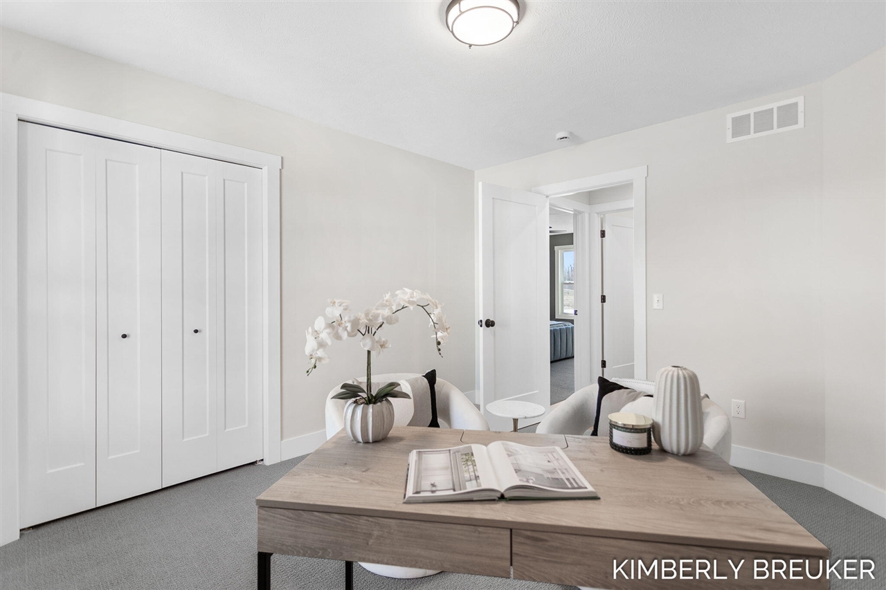 11923 Everett Avenue, Allendale, MI, 49401-7448