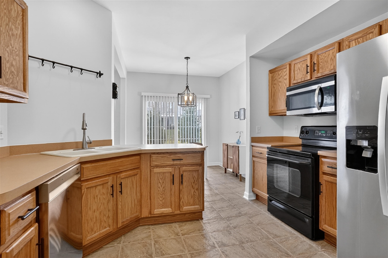 518 Dockside Circle, Holly, MI, 48442-2025