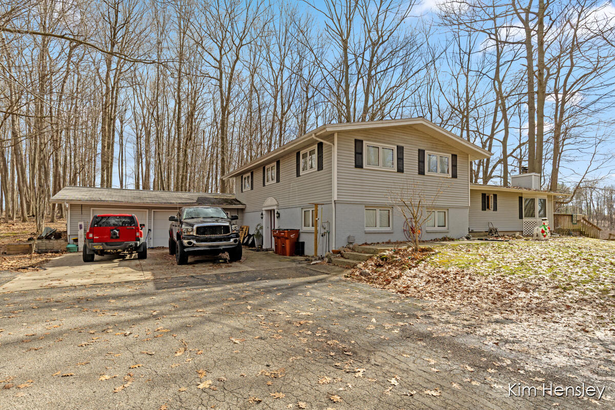 14280 Edgerton Avenue, Cedar Springs, MI, 49319-9441