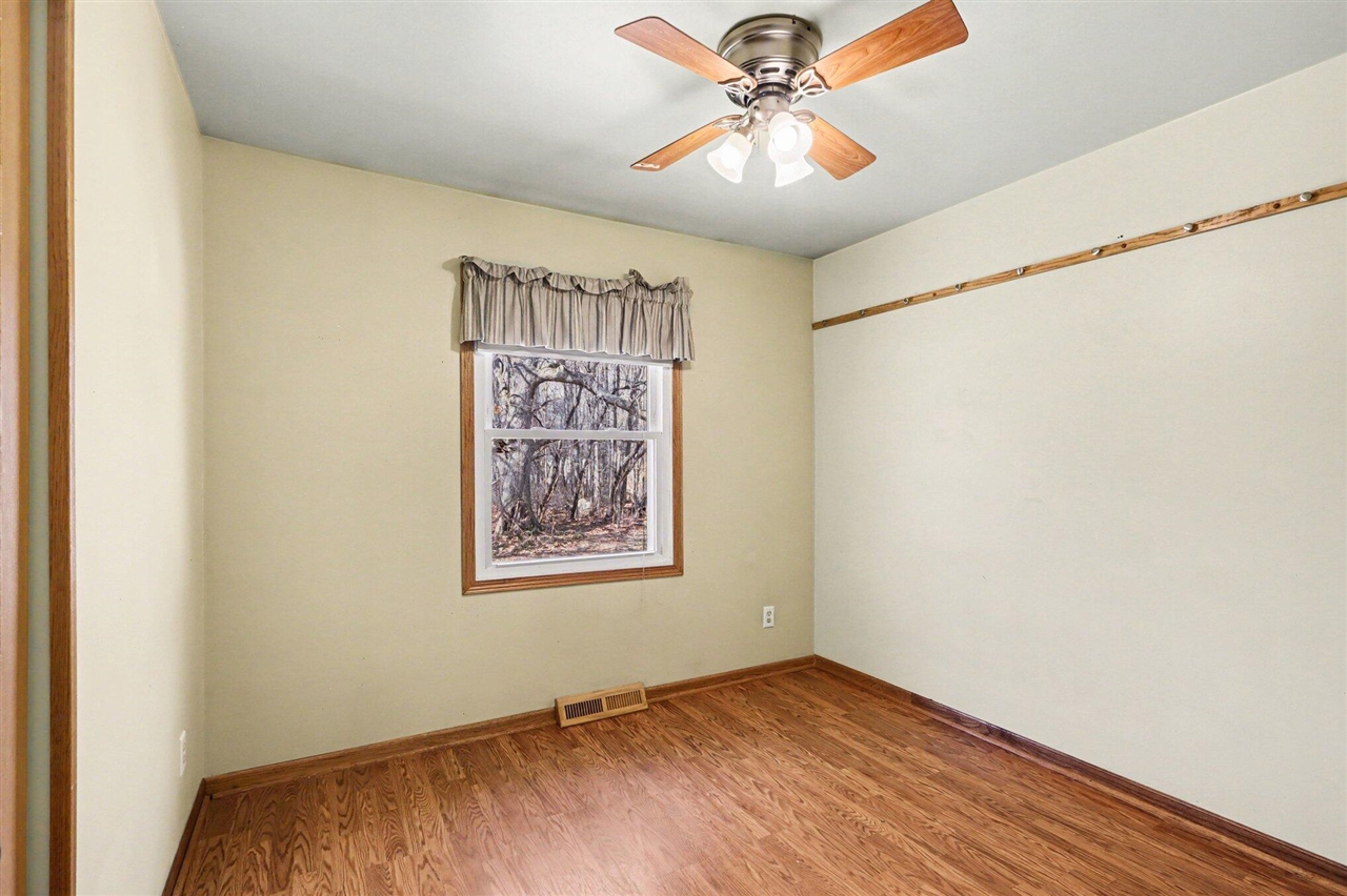 320 S Sunset Street, Plainwell, MI, 49080-1569