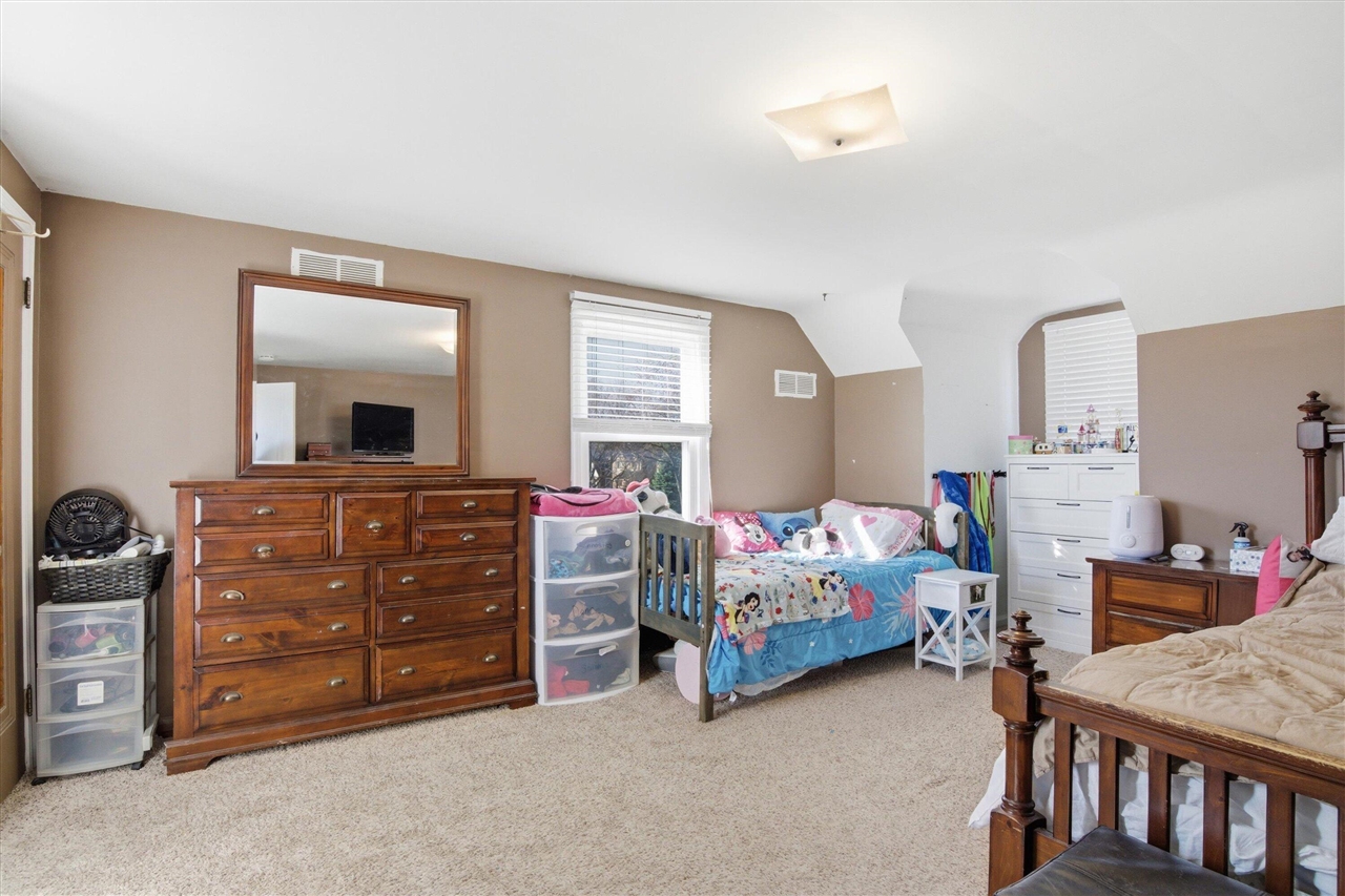 1000 N Elizabeth Street, Dearborn, MI, 48128-1709