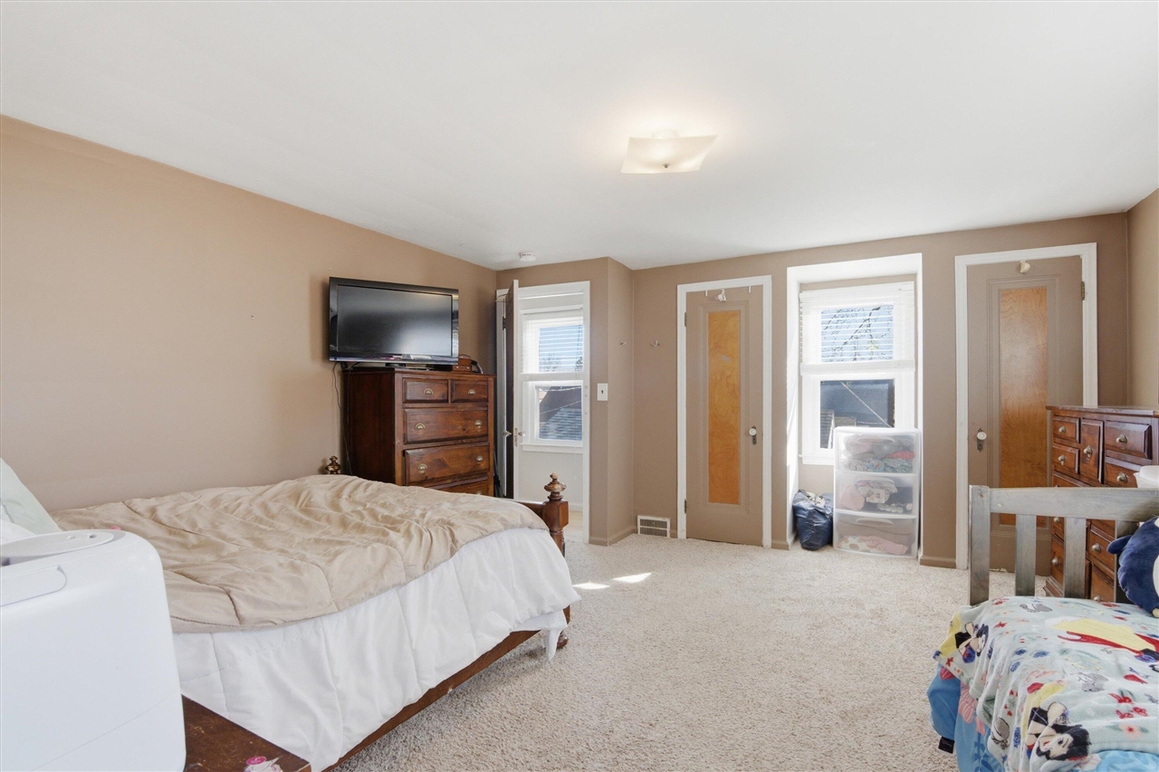 1000 N Elizabeth Street, Dearborn, MI, 48128-1709