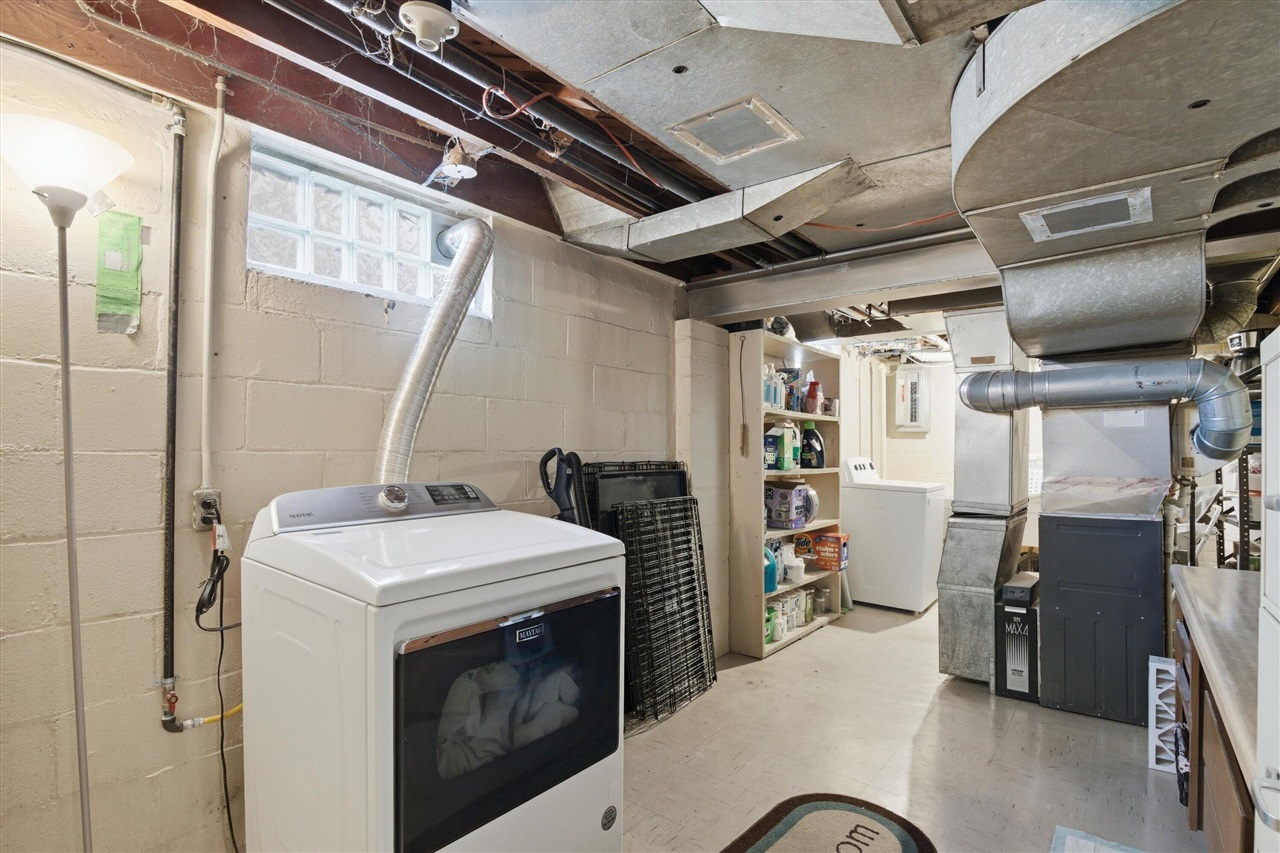 1000 N Elizabeth Street, Dearborn, MI, 48128-1709