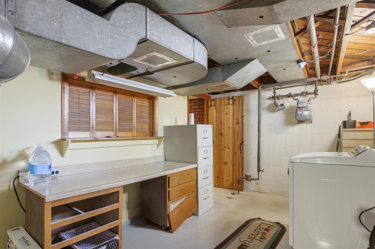 1000 N Elizabeth Street, Dearborn, MI, 48128-1709