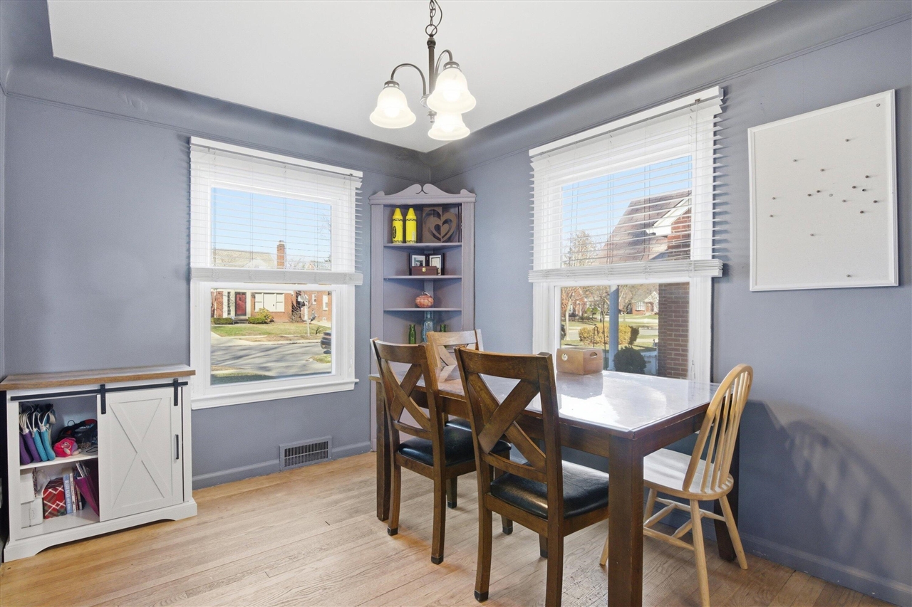 1000 N Elizabeth Street, Dearborn, MI, 48128-1709