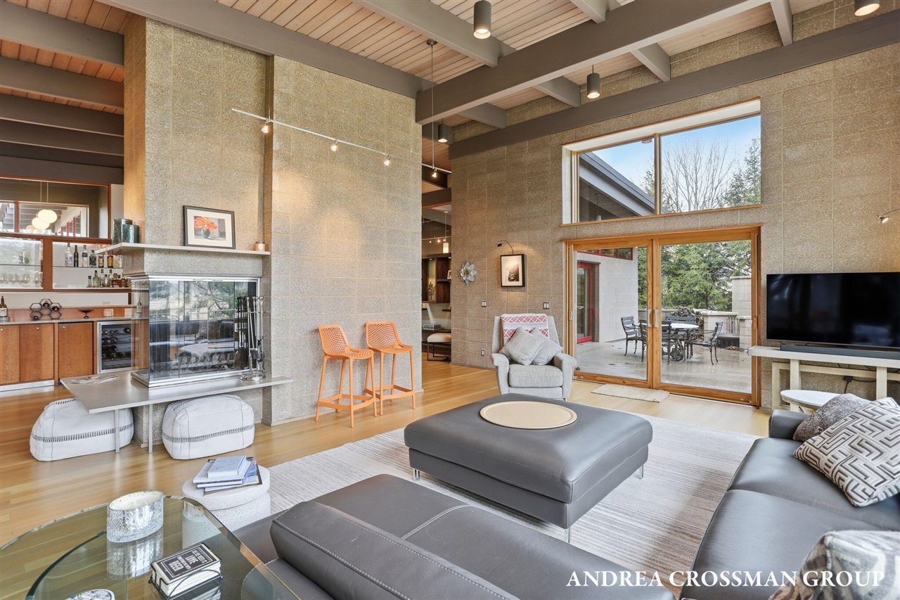 6465 Sandhill Lane, Fennville, MI, 49408