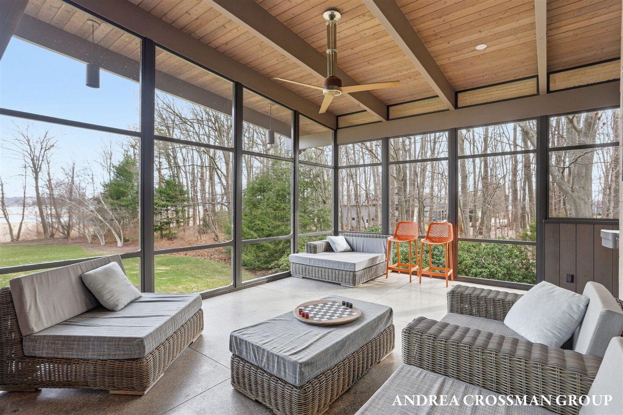 6465 Sandhill Lane, Fennville, MI, 49408