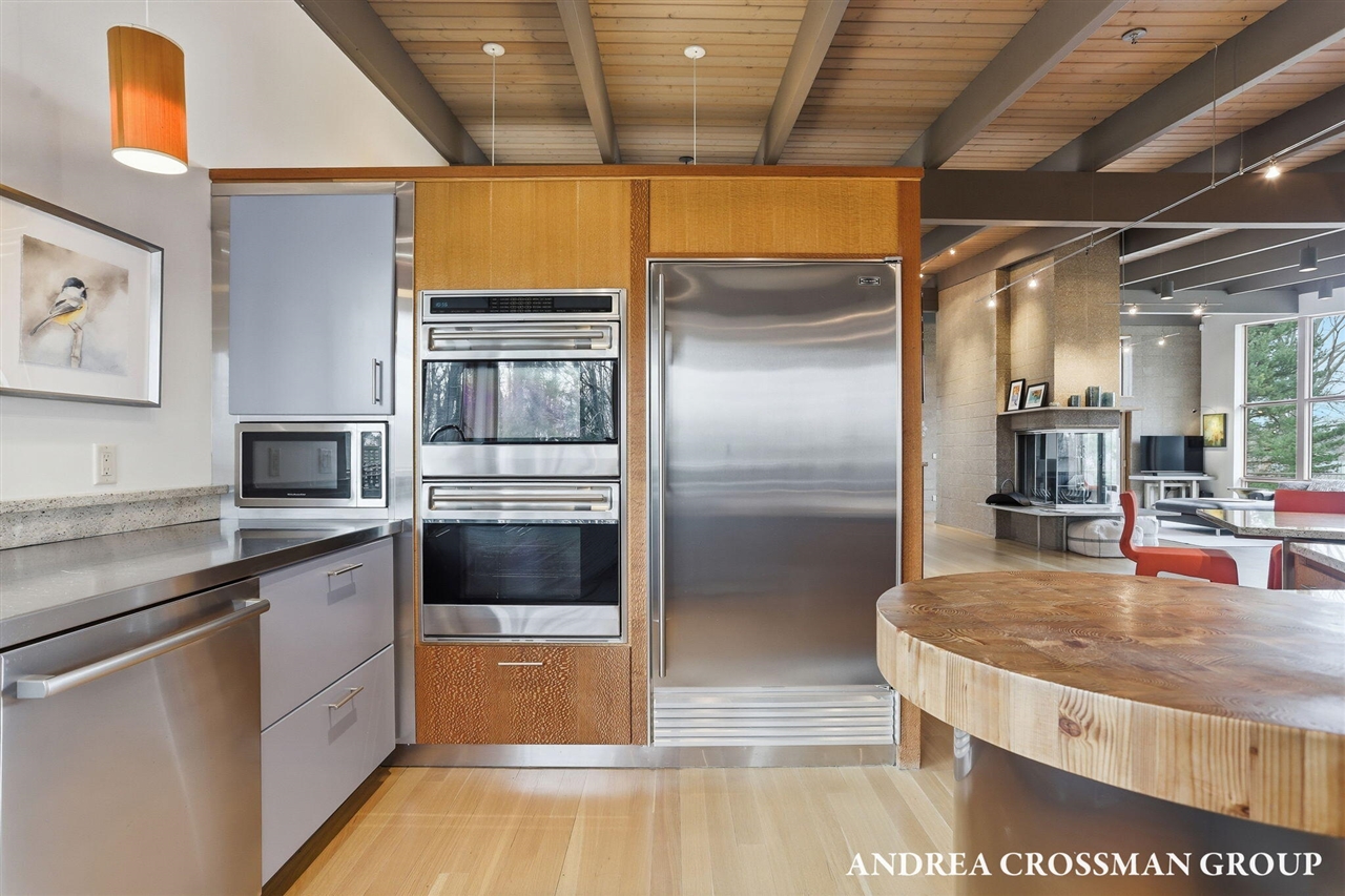 6465 Sandhill Lane, Fennville, MI, 49408