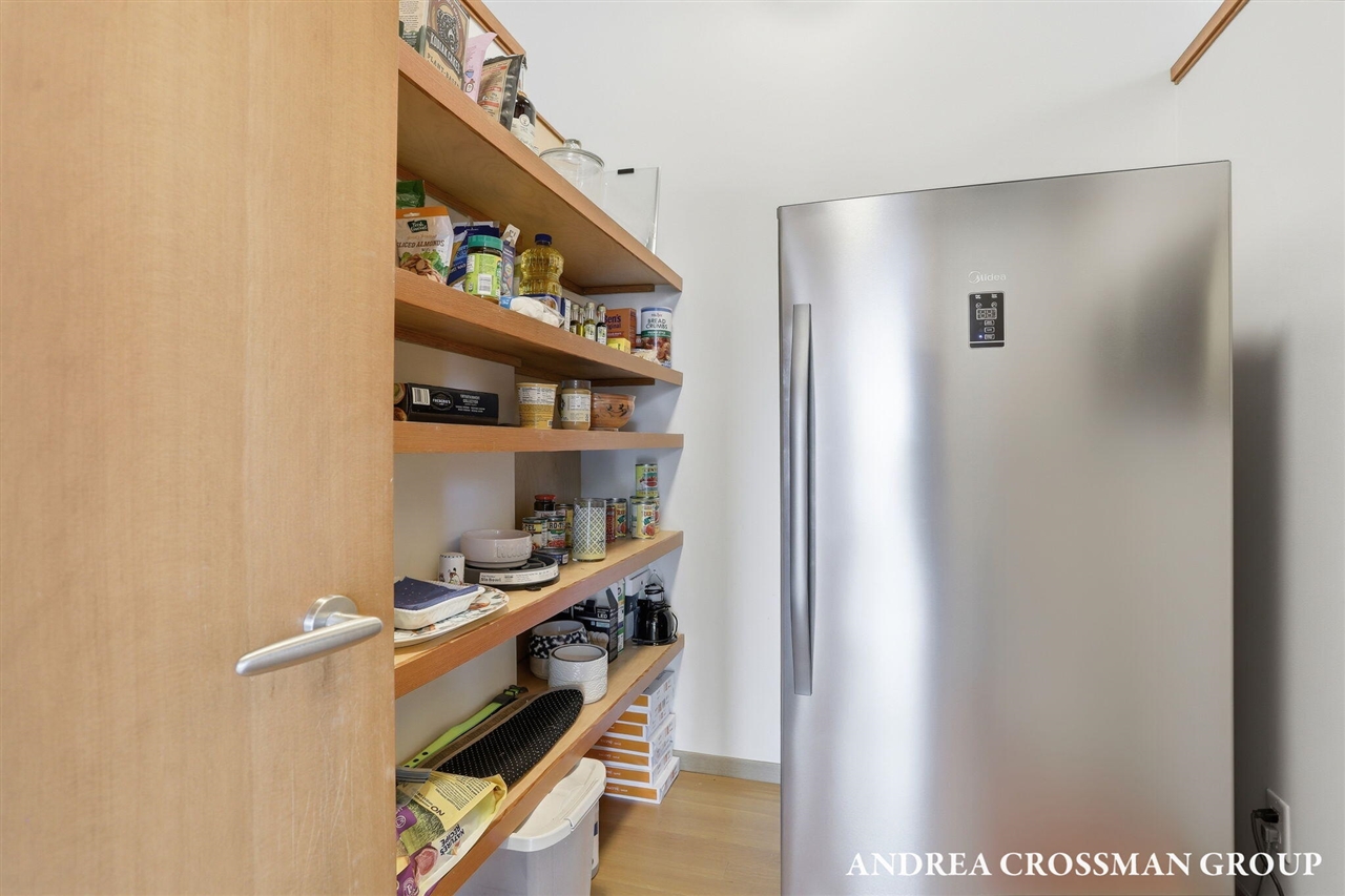 6465 Sandhill Lane, Fennville, MI, 49408