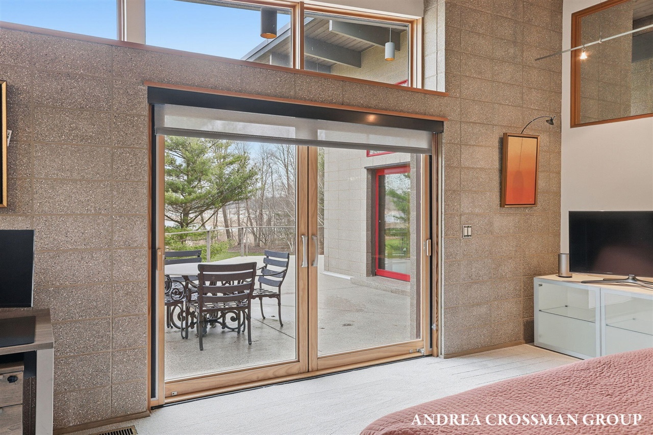 6465 Sandhill Lane, Fennville, MI, 49408