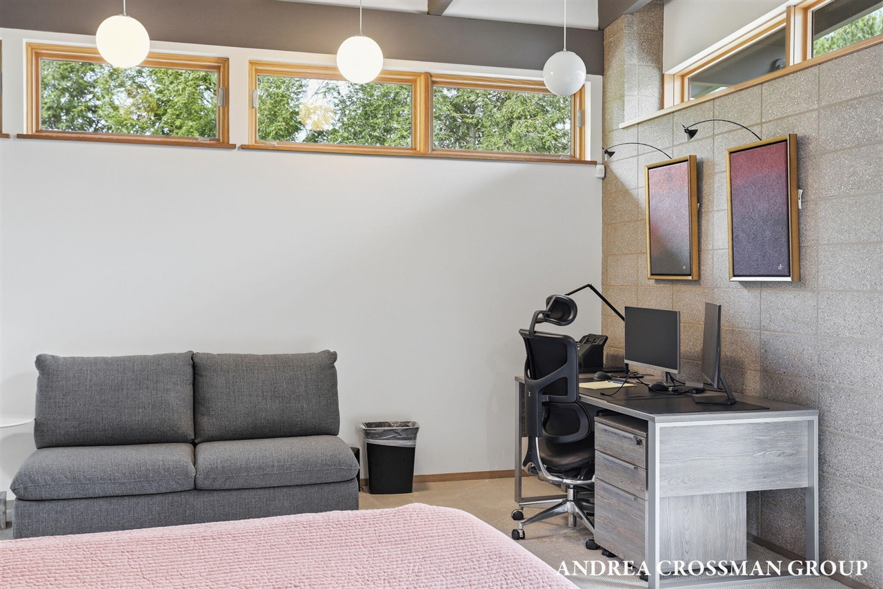 6465 Sandhill Lane, Fennville, MI, 49408