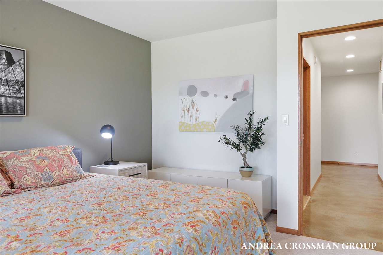 6465 Sandhill Lane, Fennville, MI, 49408