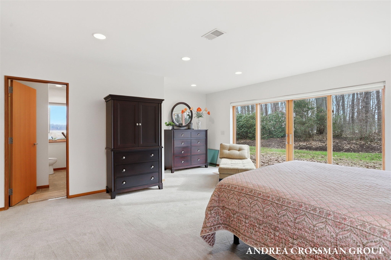 6465 Sandhill Lane, Fennville, MI, 49408