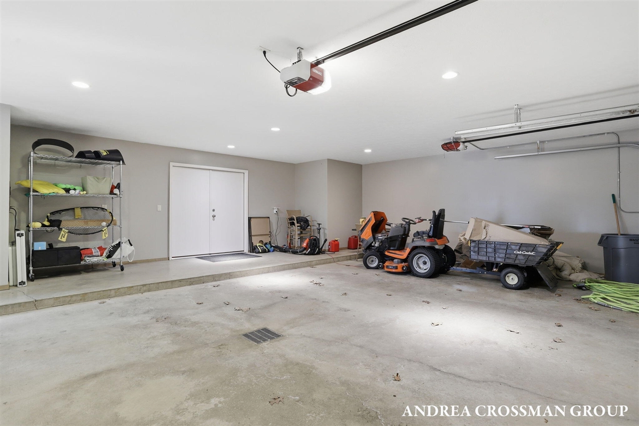 6465 Sandhill Lane, Fennville, MI, 49408