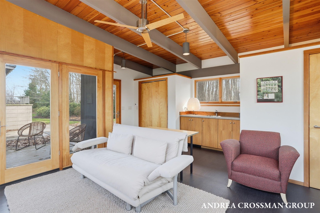 6465 Sandhill Lane, Fennville, MI, 49408